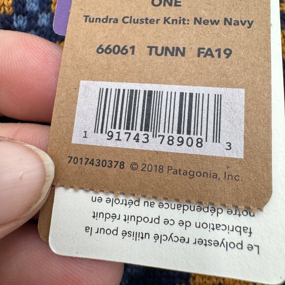 Patagonia Kids' Powder Town Blue Geometric Beanie Winter Hat NWT - Picture 7 of 8